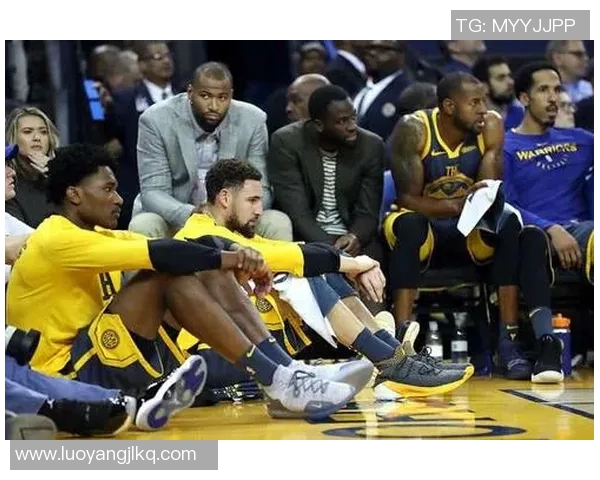 NBA季后赛球队体能恢复策略与竞技表现提升路径研究