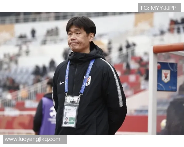 中国足球留洋球员最新动态分析:成就与挑战并存的国际赛场之路 中国足球留洋球员最新动态分析:成就与挑战并存的国际赛场之路