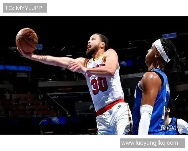 战术拆解:库里为何能掌控比赛节奏? 战术拆解:库里为何能掌控比赛节奏?