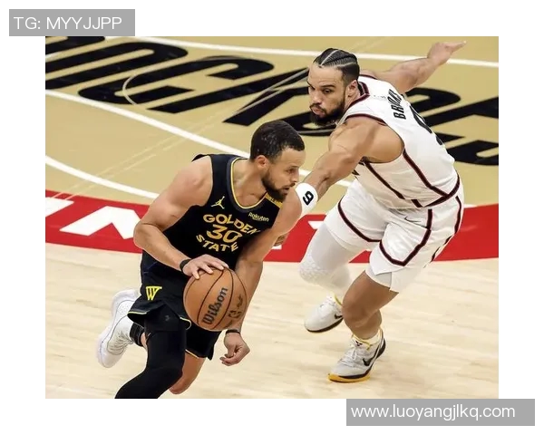 NBA季后赛首轮精彩对决全程回顾